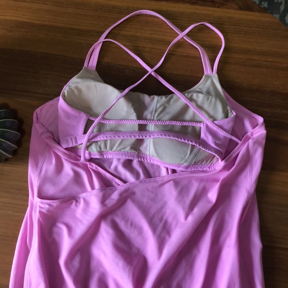 Lululemon tank🌷